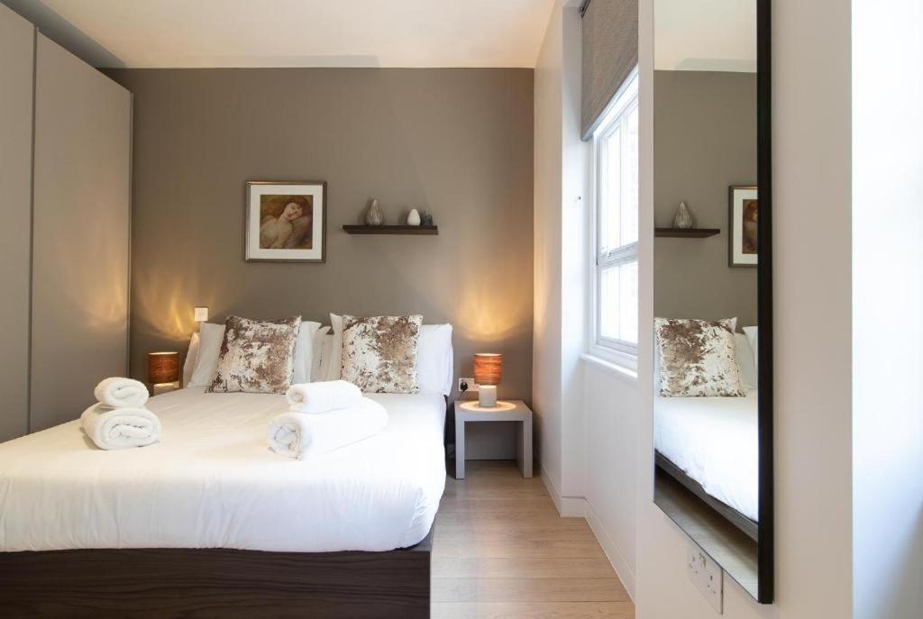 Wells Court By Aeria Apartments Londra Esterno foto